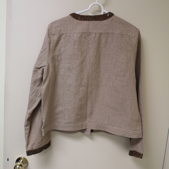 coat - Picture 2 of 7